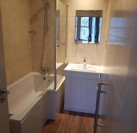 Camera Standard, Corriegarth