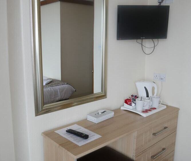 Семейный Номер Вид на Море, The Auckland