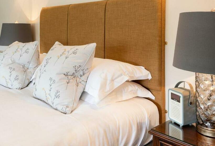 חדר דחוקס עם מיטת קינג, The Burgoyne