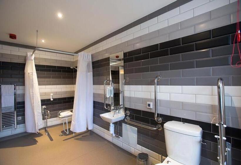 Номер Стандарт Адаптированный для Инвалидов, The Guildhall And Linen Exchange Wetherspoon