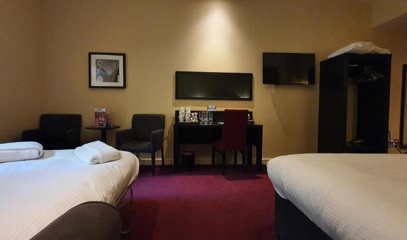 高级家庭房间, The John Francis Basset Wetherspoon