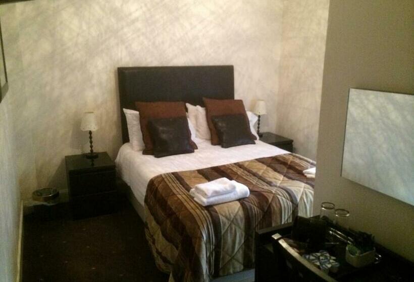 חדר סטנדרט, The Spinnaker