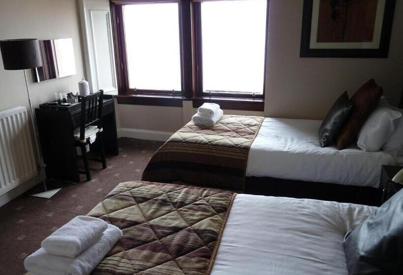 Deluxe room with river view, The Spinnaker