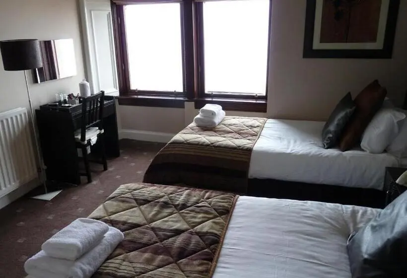 Deluxe room with river view, The Spinnaker
