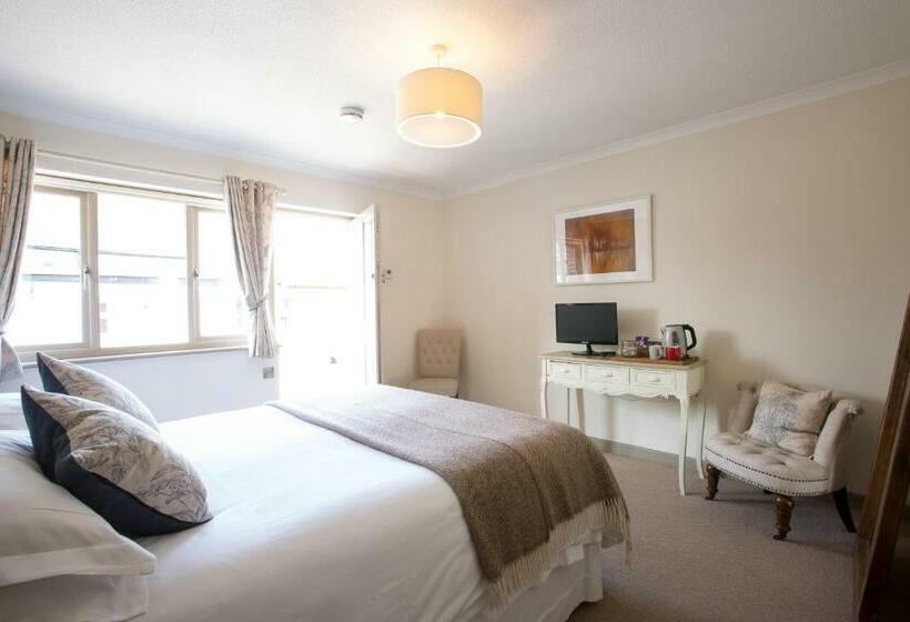 غرفة قياسية, The Tytherleigh Arms