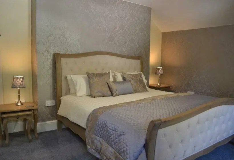 Deluxe-perhehuone, Coedyfron