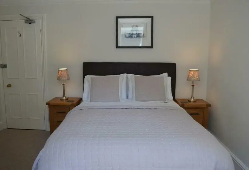 Standard-huone, Coedyfron
