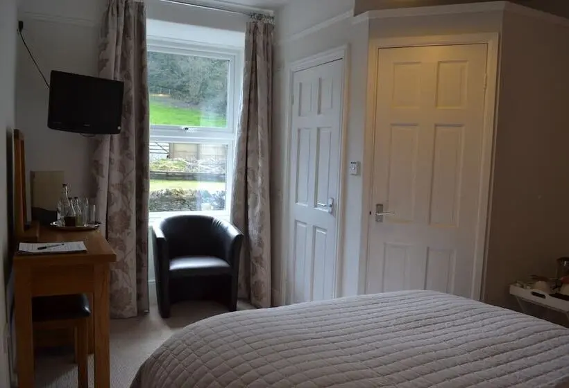 Standard-huone, Coedyfron