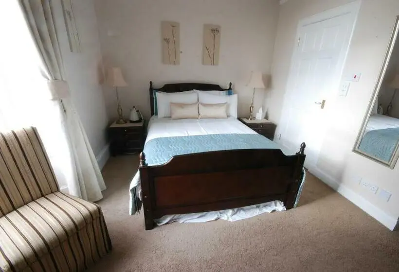 Standard-huone, Gramarcy House