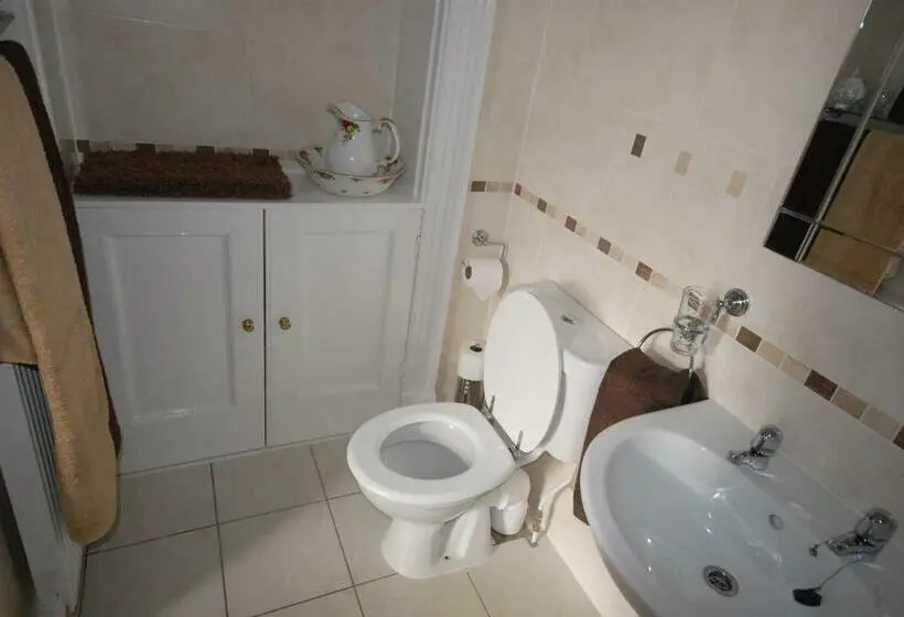 Standard-huone, Gramarcy House