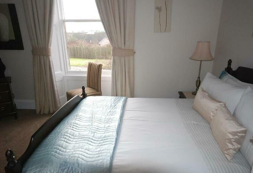 غرفة قياسية, Gramarcy House