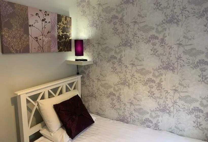 Standard Yhden Hengen Huone, Lochside Guest House