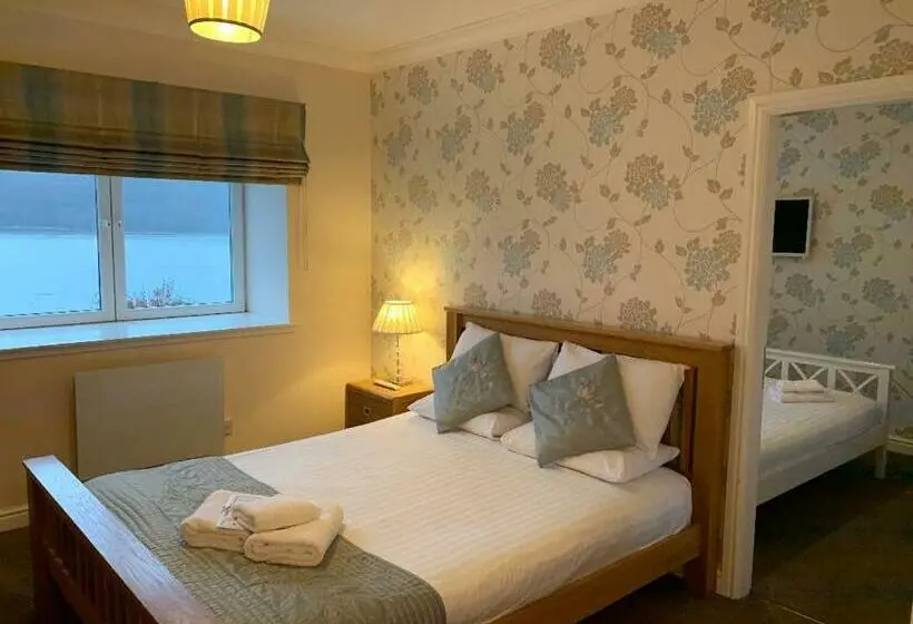 Perhehuone, Lochside Guest House