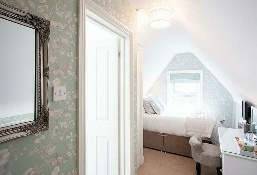 غرفة قياسية فردية, The Castleton