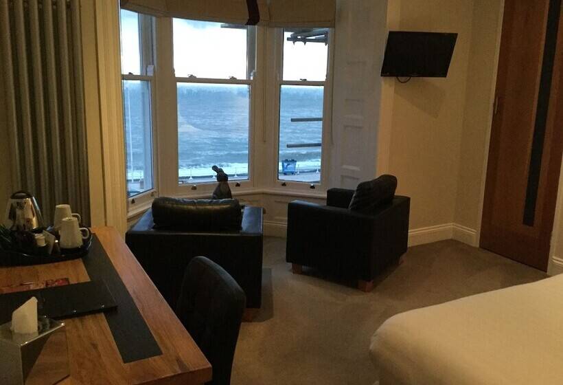 キングサイズベッドのデラックスルーム, Gwesty Cymru