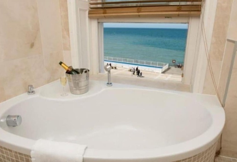 オーシャンビュースーペリアールーム, Gwesty Cymru