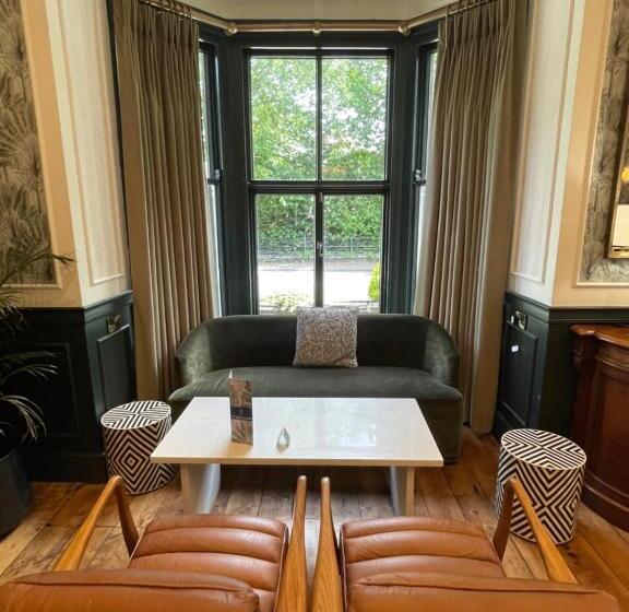 스탠다드 룸, Gwydyr