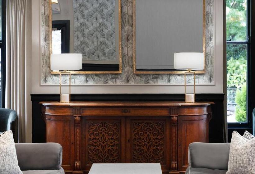 패밀리 룸, Gwydyr