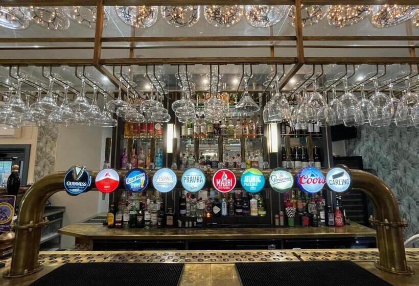 스탠다드 트리플 룸, Gwydyr