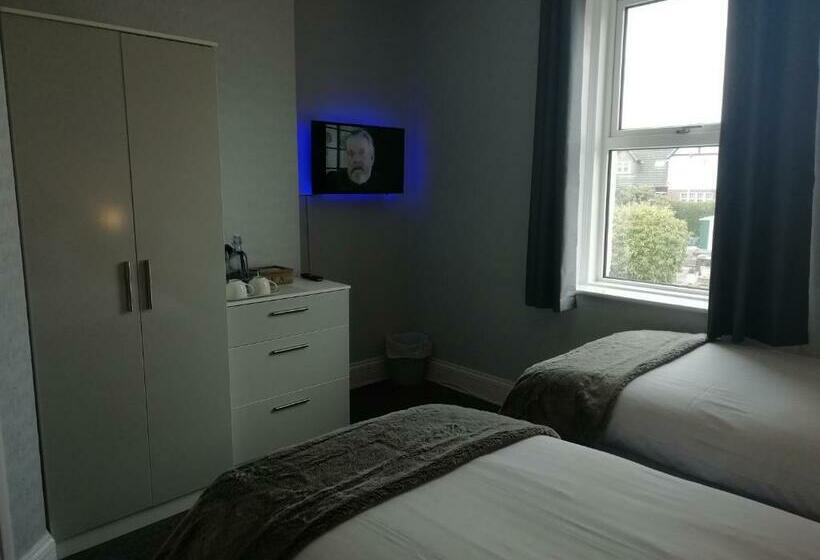 غرفة قياسية, Vallum House