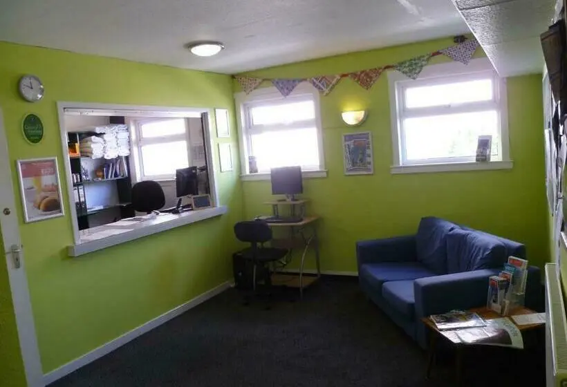 Standard Neljän Hengen Huone, Kirkwall Youth Hostel