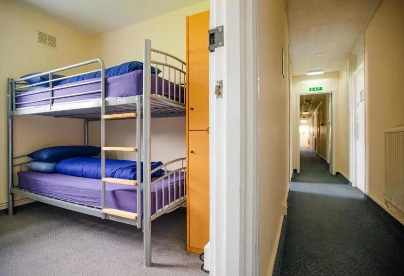 Vuode Makuusalissa, Kirkwall Youth Hostel