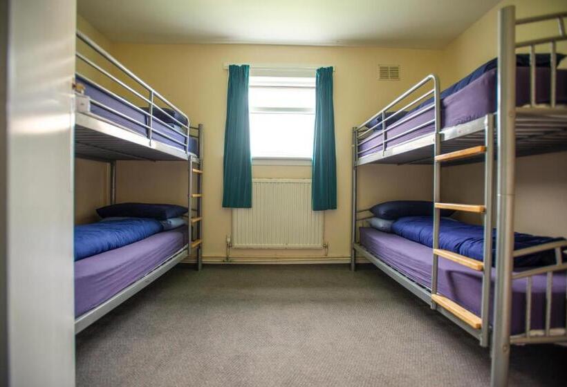 Кровать в Общей Комнате, Kirkwall Youth Hostel