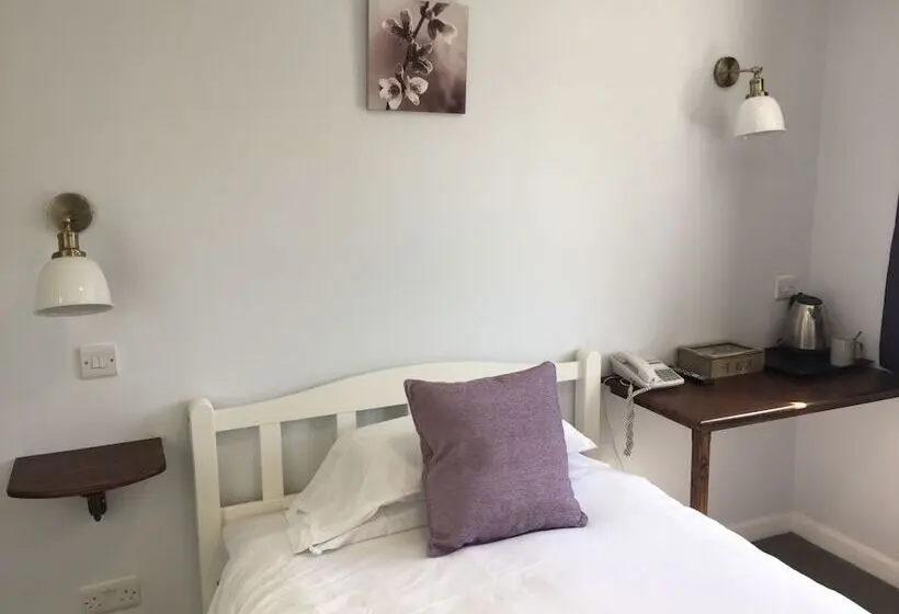 Standard Yhden Hengen Huone, Mullions 51 B&b