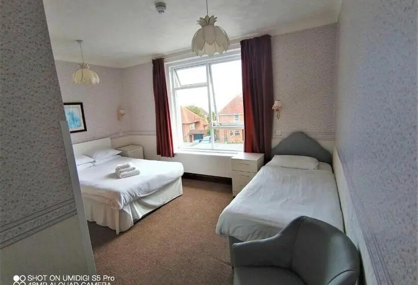Triple Room Sea View, The Wight Bay Hotel   Isle Of Wight