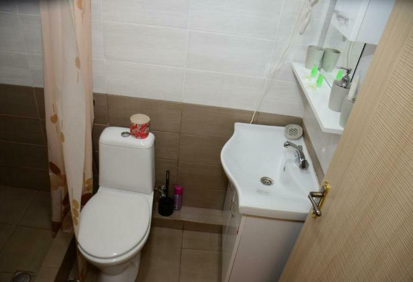 اتاق لوکس, Guest House Batumi Globus