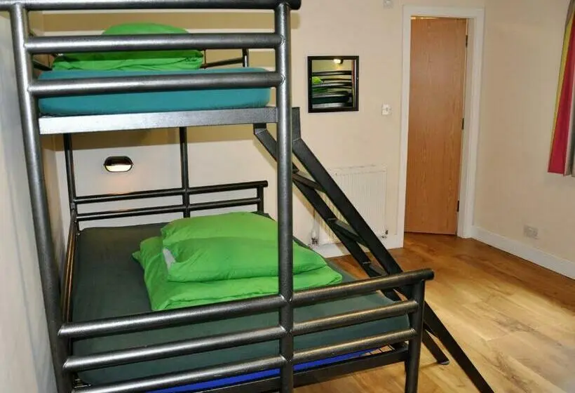 Chambre Familiale, Yha Okehampton   Partner