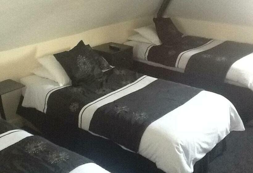 标准三人间, George & Dragon