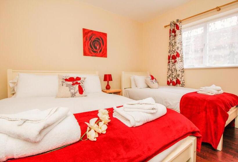Семейный Номер, Harris Guest Accommodation