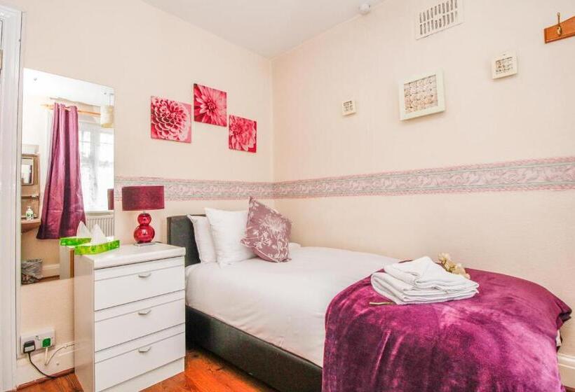 Standard room with outdoor bath, Harris Guest Accommodation