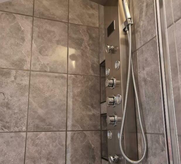 غرفة إدارية سرير كينج, Ternhill Farm House   5 Star Guest Accommodation With Optional Award Winning Breakfast