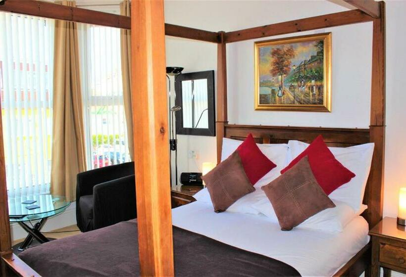 اتاق کلاسیک, The P&m Paignton Residence