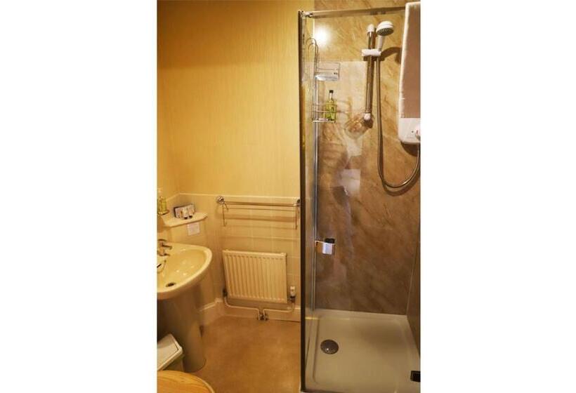 家庭间, The Thornhill