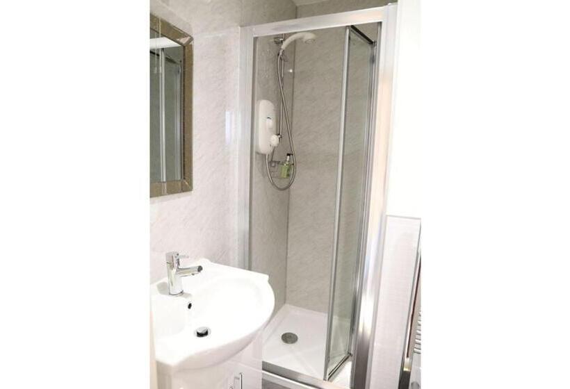 标准间, The Thornhill