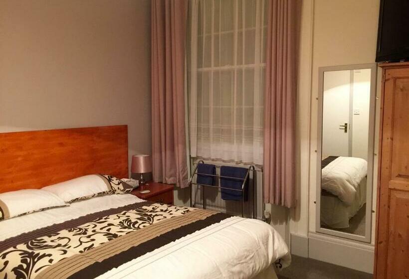 חדר סטנדרט, The Wheatsheaf