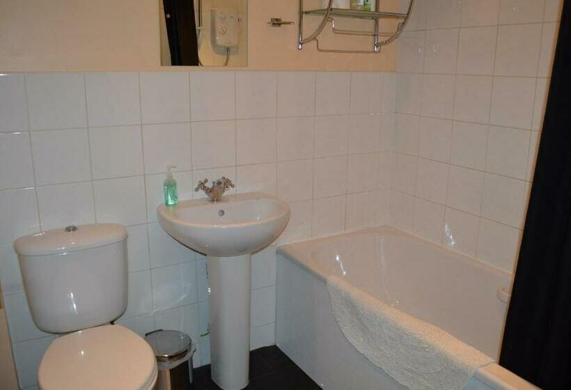 标准间, Hopley House