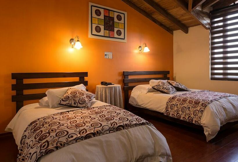 اتاق استاندارد سه نفره, Bella Casona