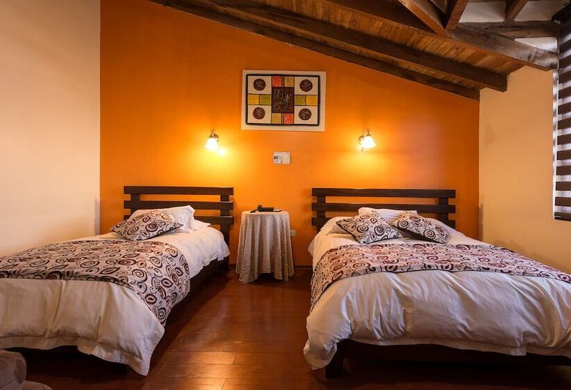 اتاق استاندارد چهار تخته, Bella Casona