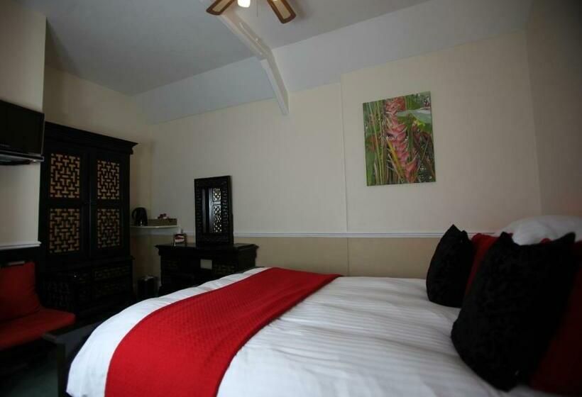 غرفة سوبيريور, Fernhill