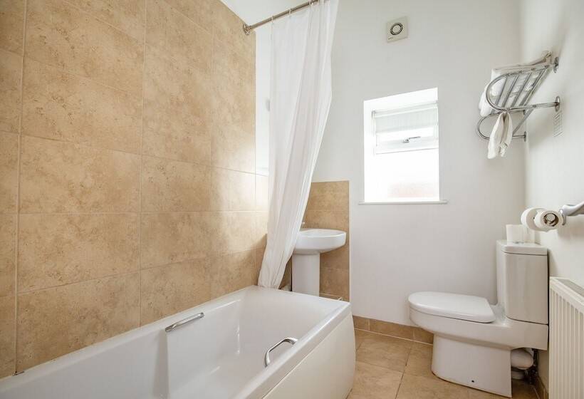 Номер Стандарт, Marlborough