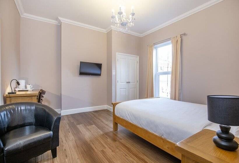 Номер Стандарт, Marlborough