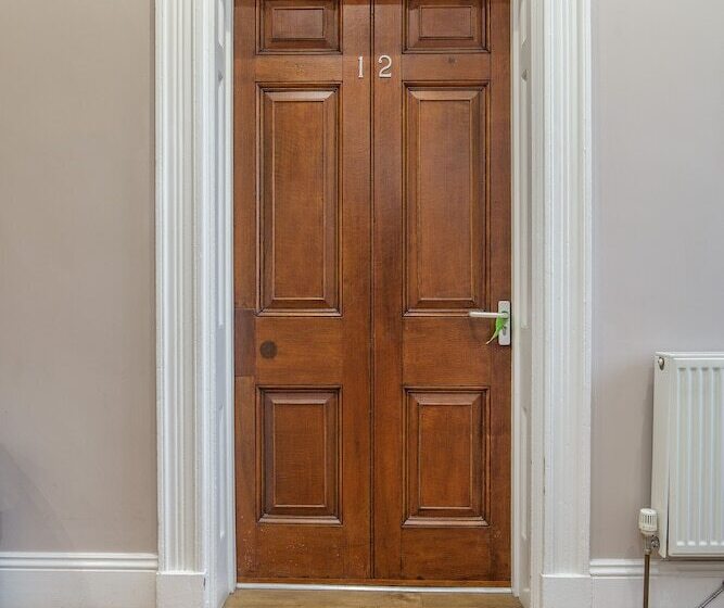 Семейный Номер, Marlborough