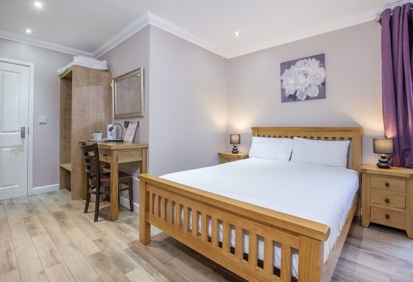 Номер Стандарт, Marlborough