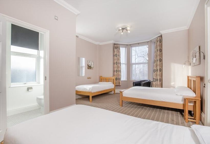 Семейный Номер, Marlborough