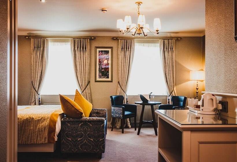 Семейный Номер, Ballymac