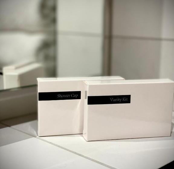 חדר דחוקס עם מיטת קינג, The General Tarleton